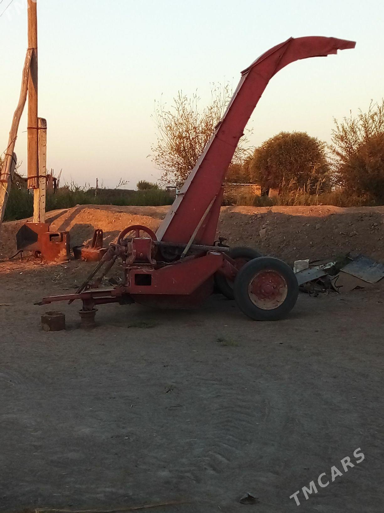 MTZ T-28 1997 - 24 000 TMT - Мургап - img 3