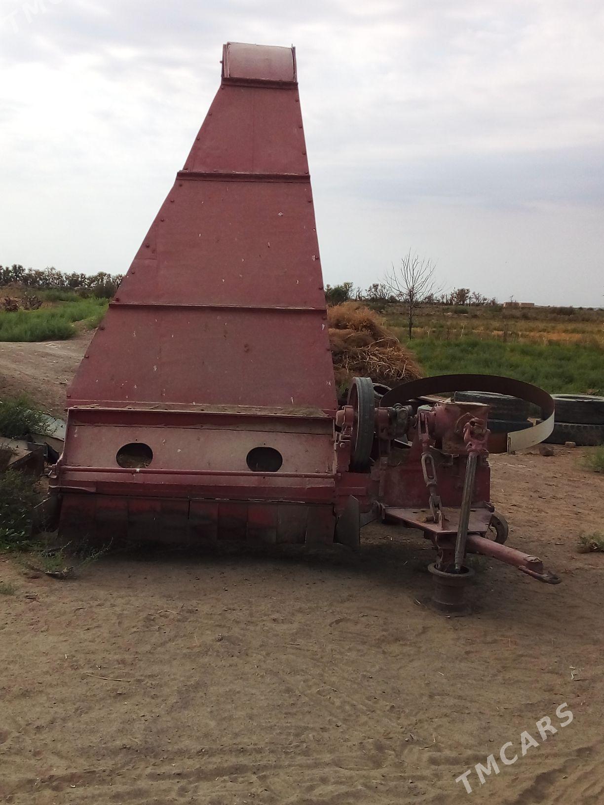 MTZ T-28 1997 - 24 000 TMT - Мургап - img 2