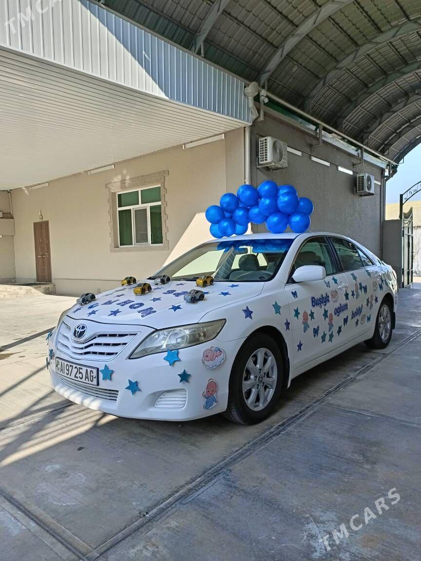 Toyota Camry 2010 - 200 000 TMT - Гёкдже - img 1