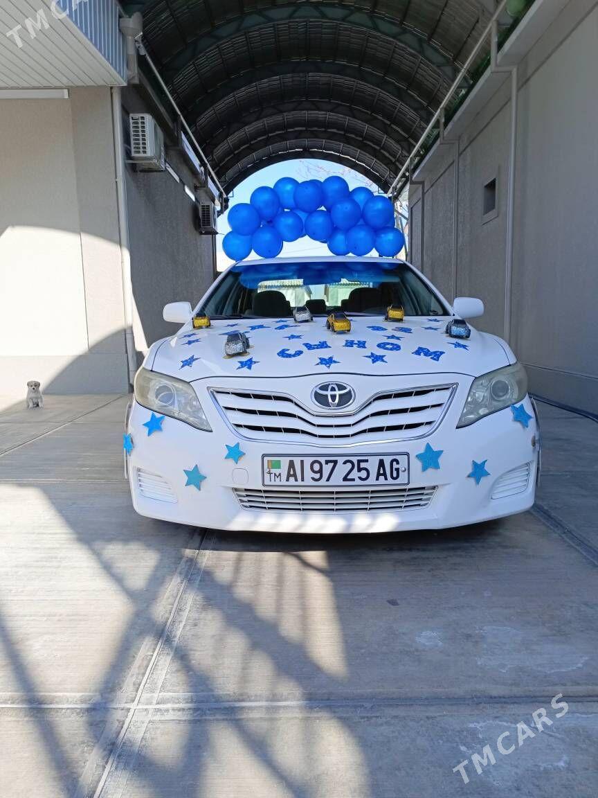 Toyota Camry 2010 - 200 000 TMT - Гёкдже - img 2
