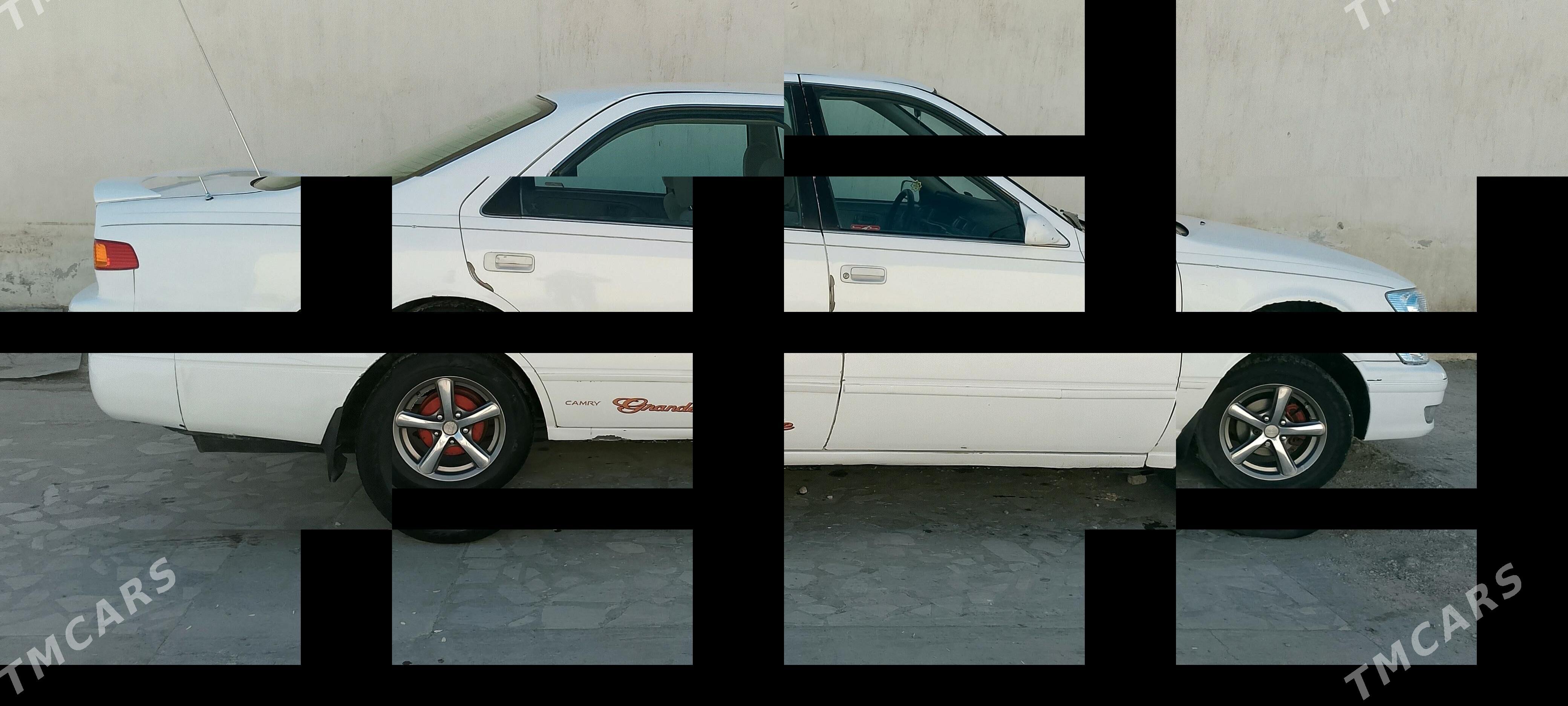 Toyota Camry 1998 - 120 000 TMT - Сейди - img 3