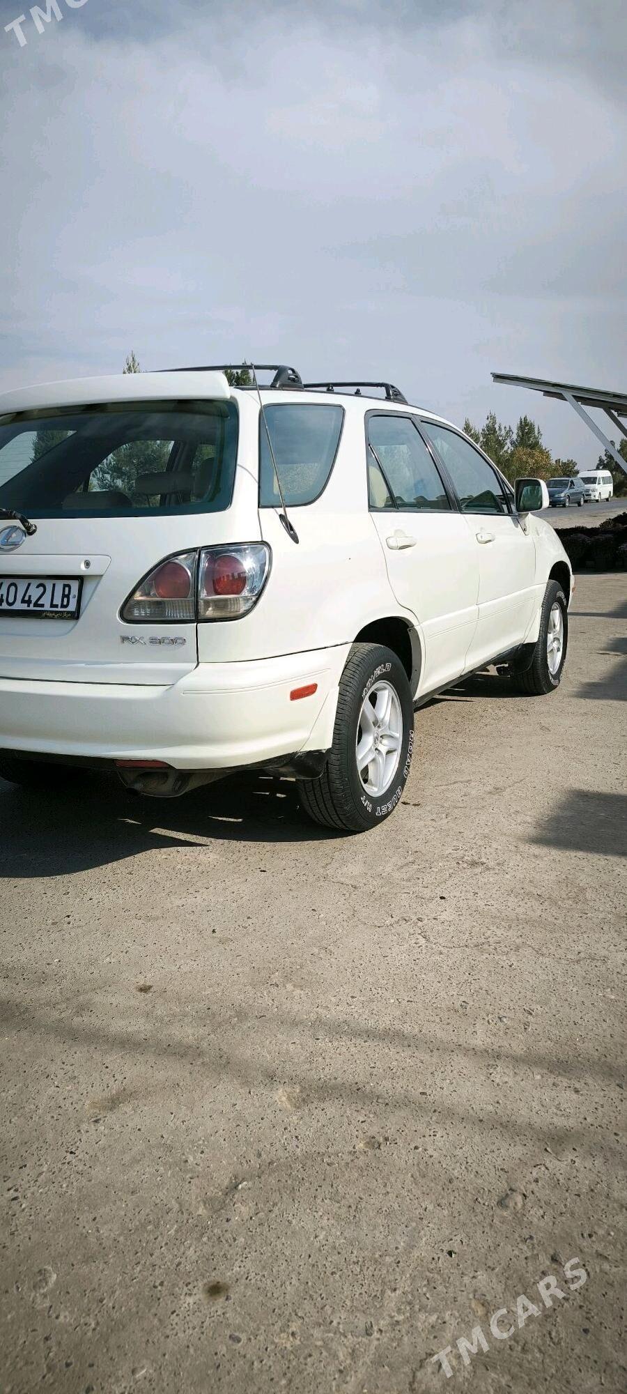 Lexus RX 300 2000 - 180 000 TMT - Дянев - img 4