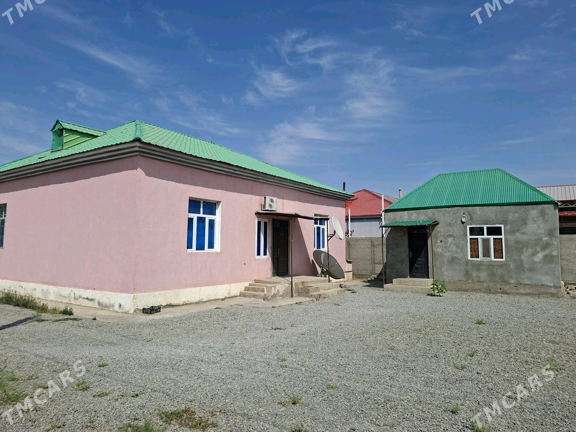 Elitka Jaÿ - Бахарден - img 1