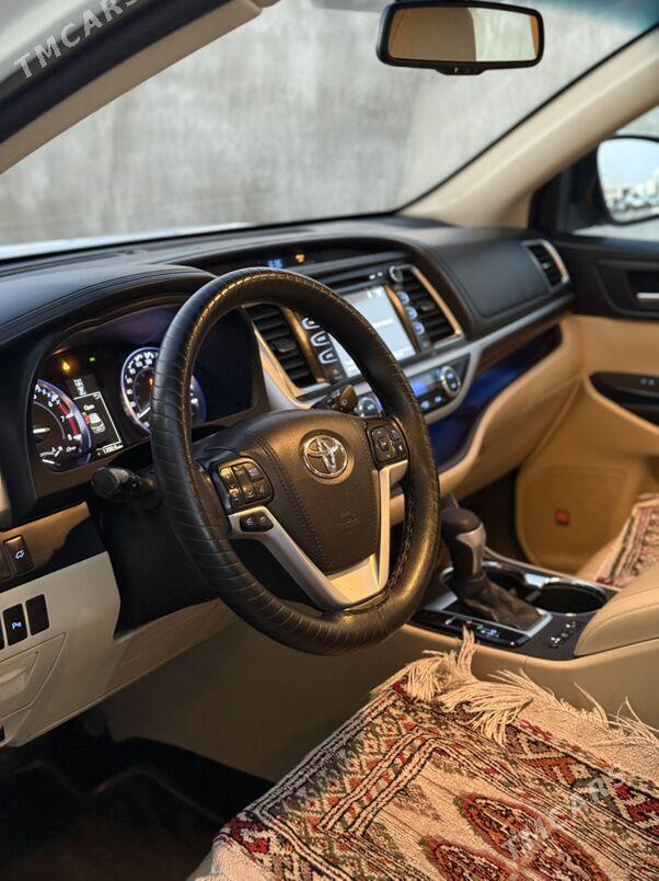 Toyota Highlander 2016 - 470 000 TMT - Kaka - img 5