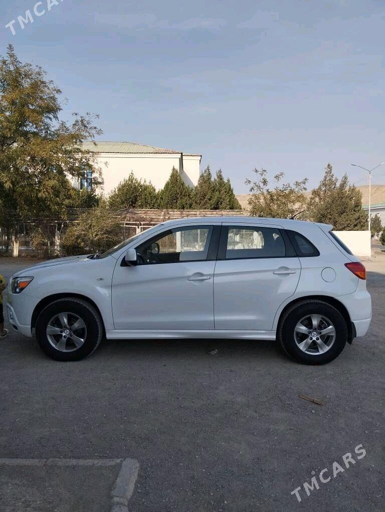 Mitsubishi Outlander Sport 2011 - 180 000 TMT - Туркменбаши - img 1