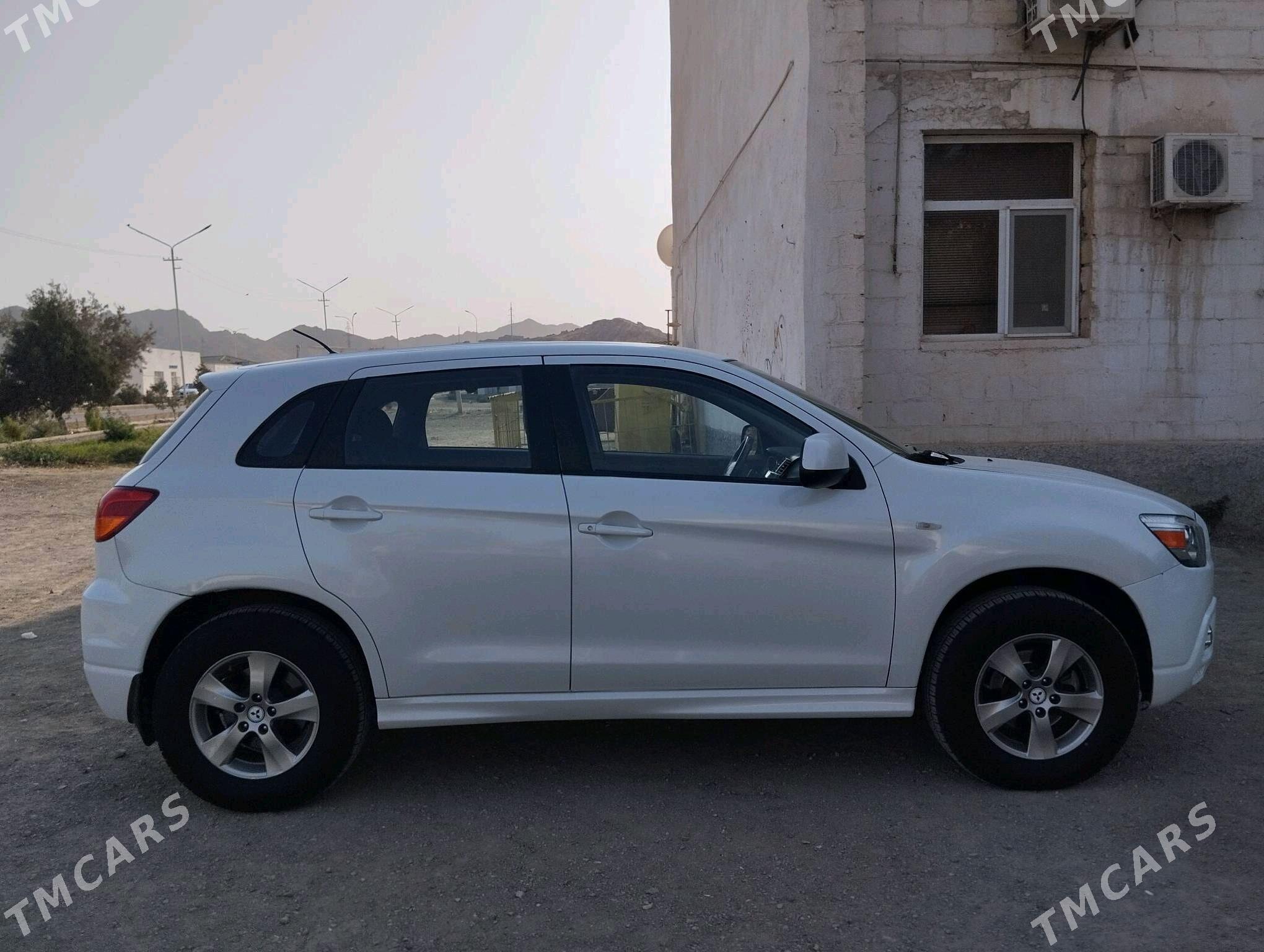Mitsubishi Outlander Sport 2011 - 180 000 TMT - Туркменбаши - img 3
