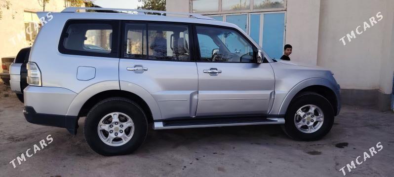 Mitsubishi Pajero 2007 - 180 000 TMT - Гурбансолтан Едже - img 4
