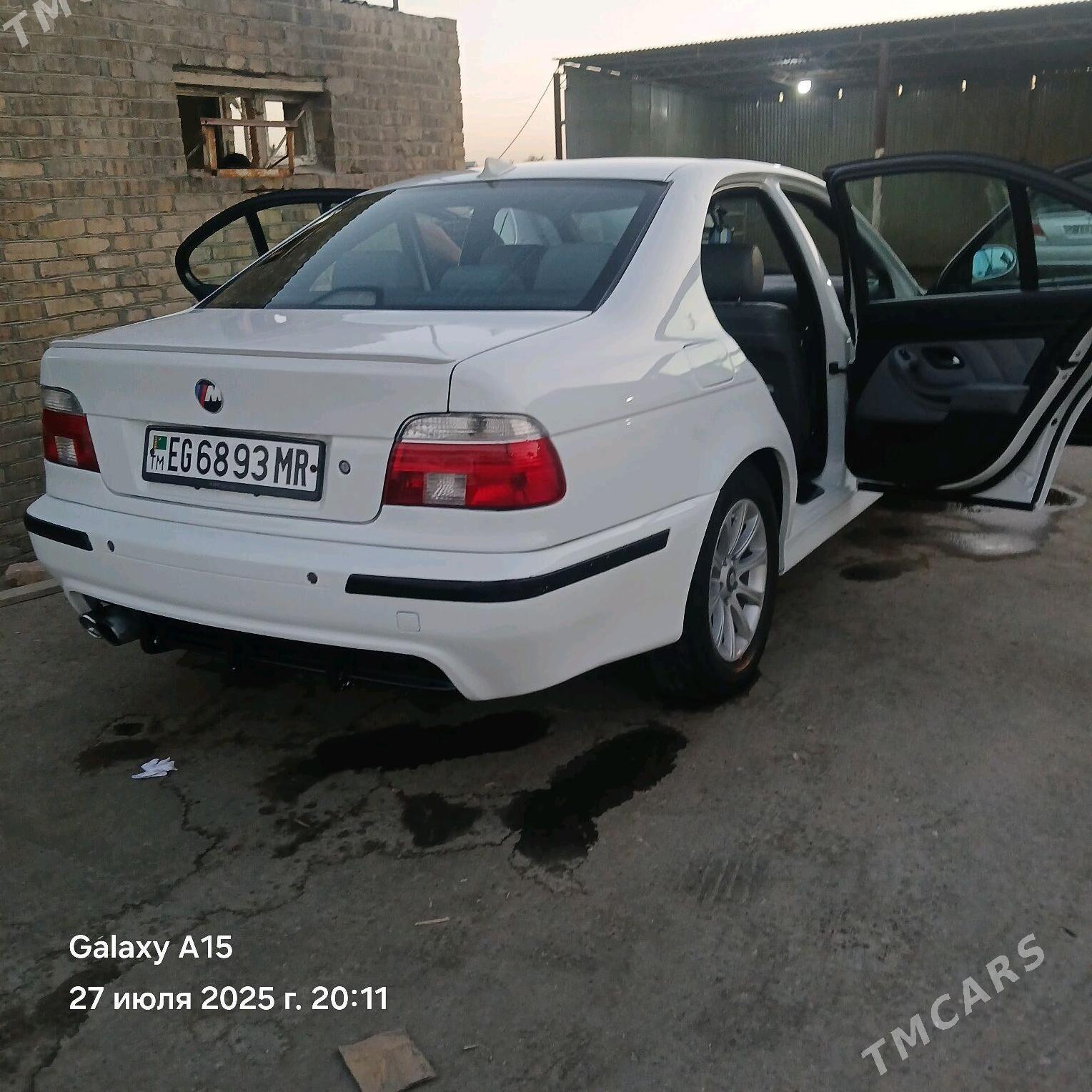 BMW E39 2002 - 130 000 TMT - Mary - img 4