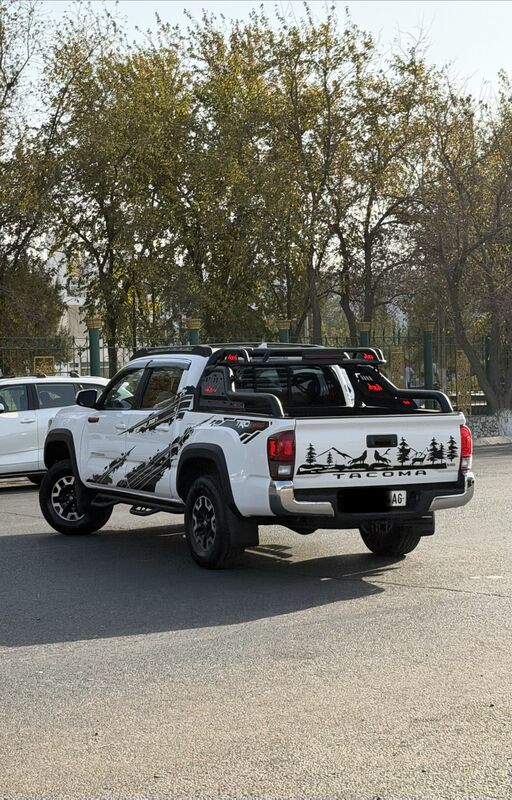 Toyota Tacoma 2019 - 476 000 TMT - Ашхабад - img 10