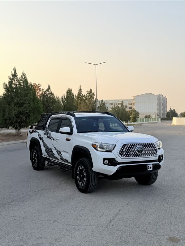 Toyota Tacoma 2019 - 476 000 TMT - Ашхабад - img 2