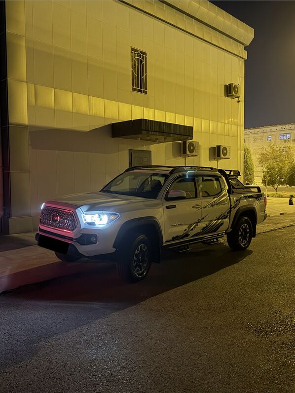 Toyota Tacoma 2019 - 476 000 TMT - Ашхабад - img 9