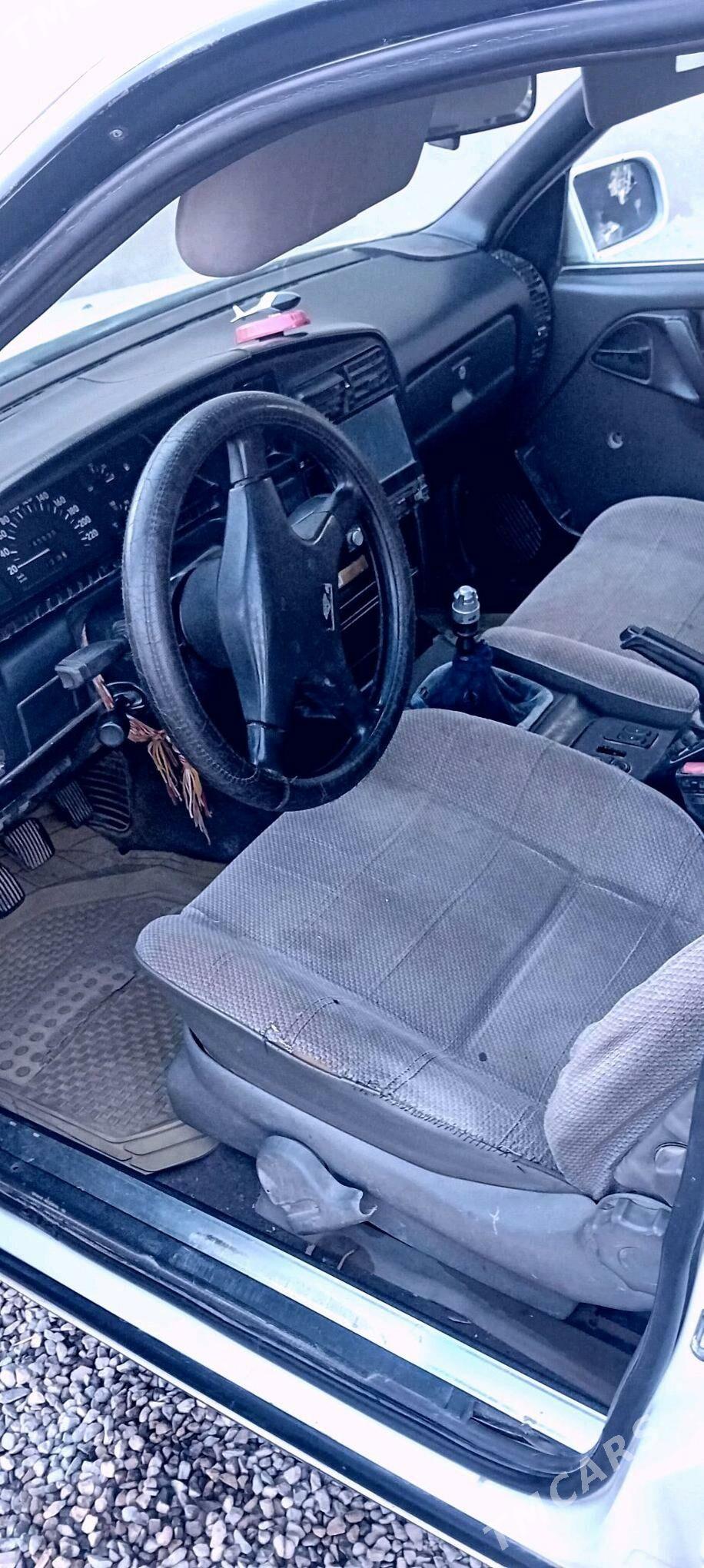 Opel Omega 1991 - 25 000 TMT - Wekilbazar - img 5