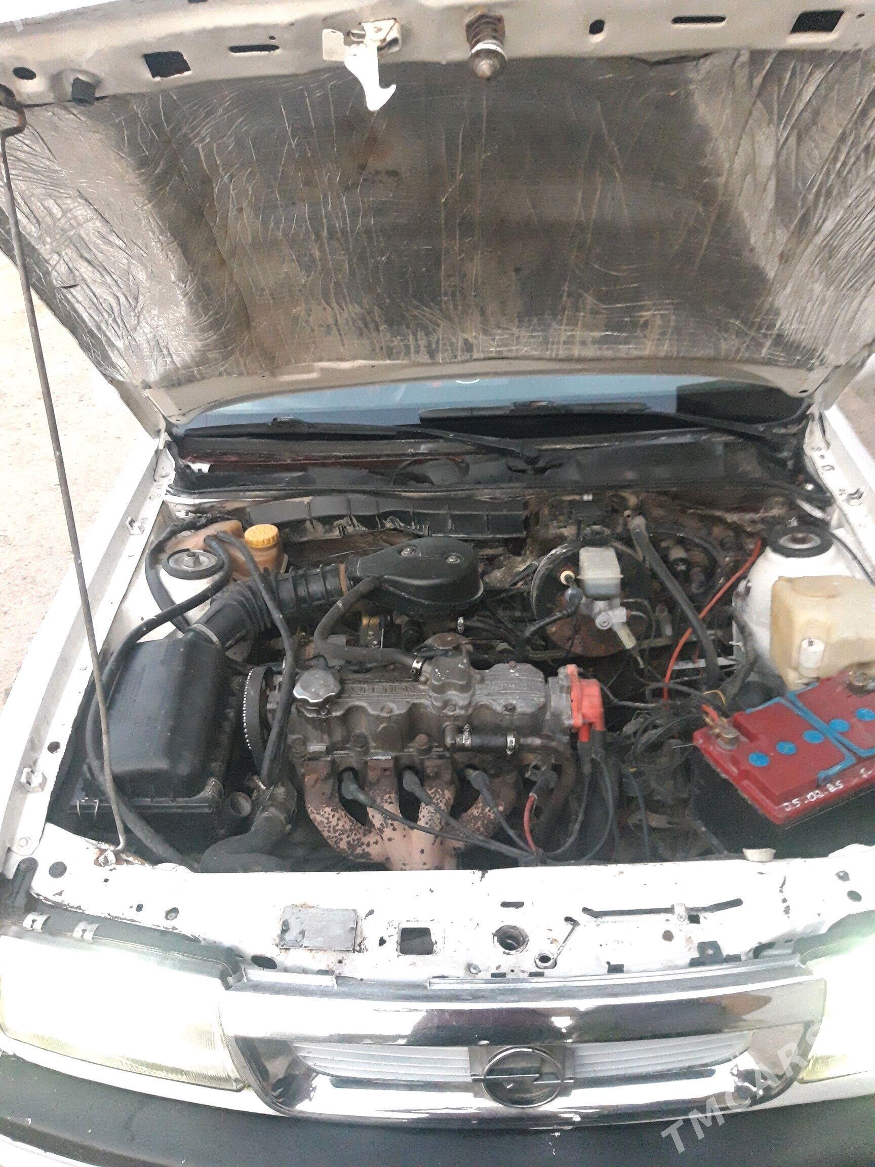 Opel Vectra 1991 - 32 000 TMT - Baýramaly - img 4