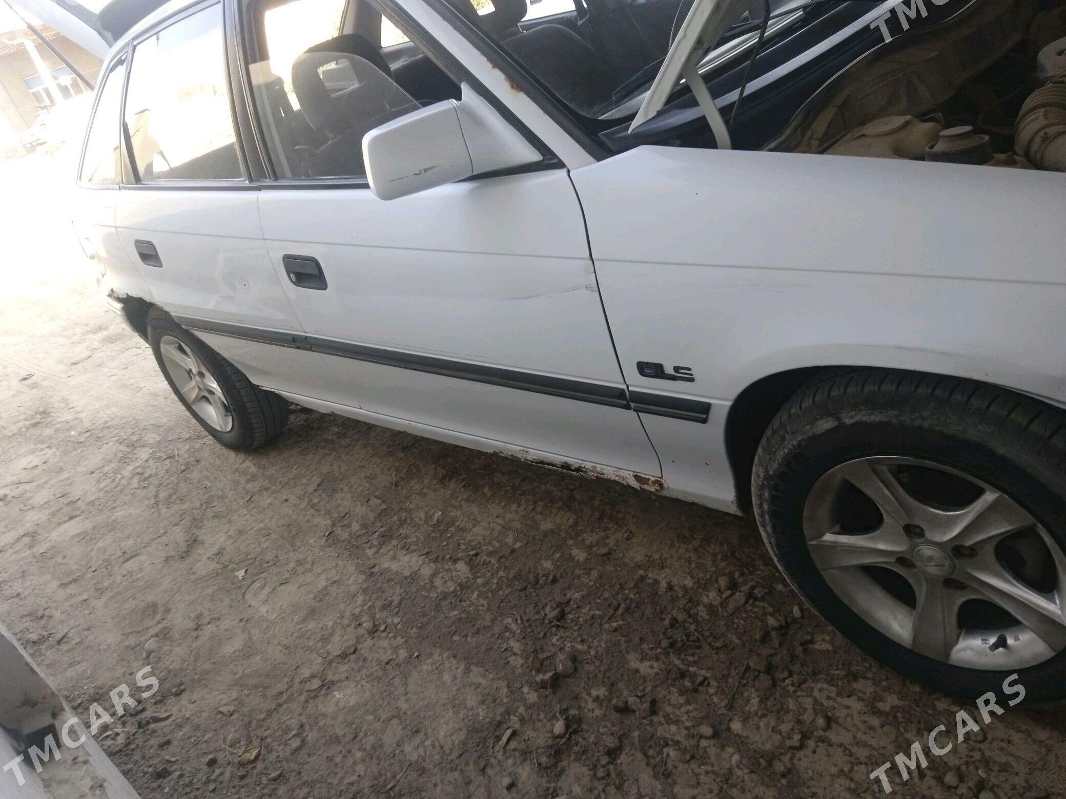 Opel Astra 1992 - 45 000 TMT - Mary - img 2