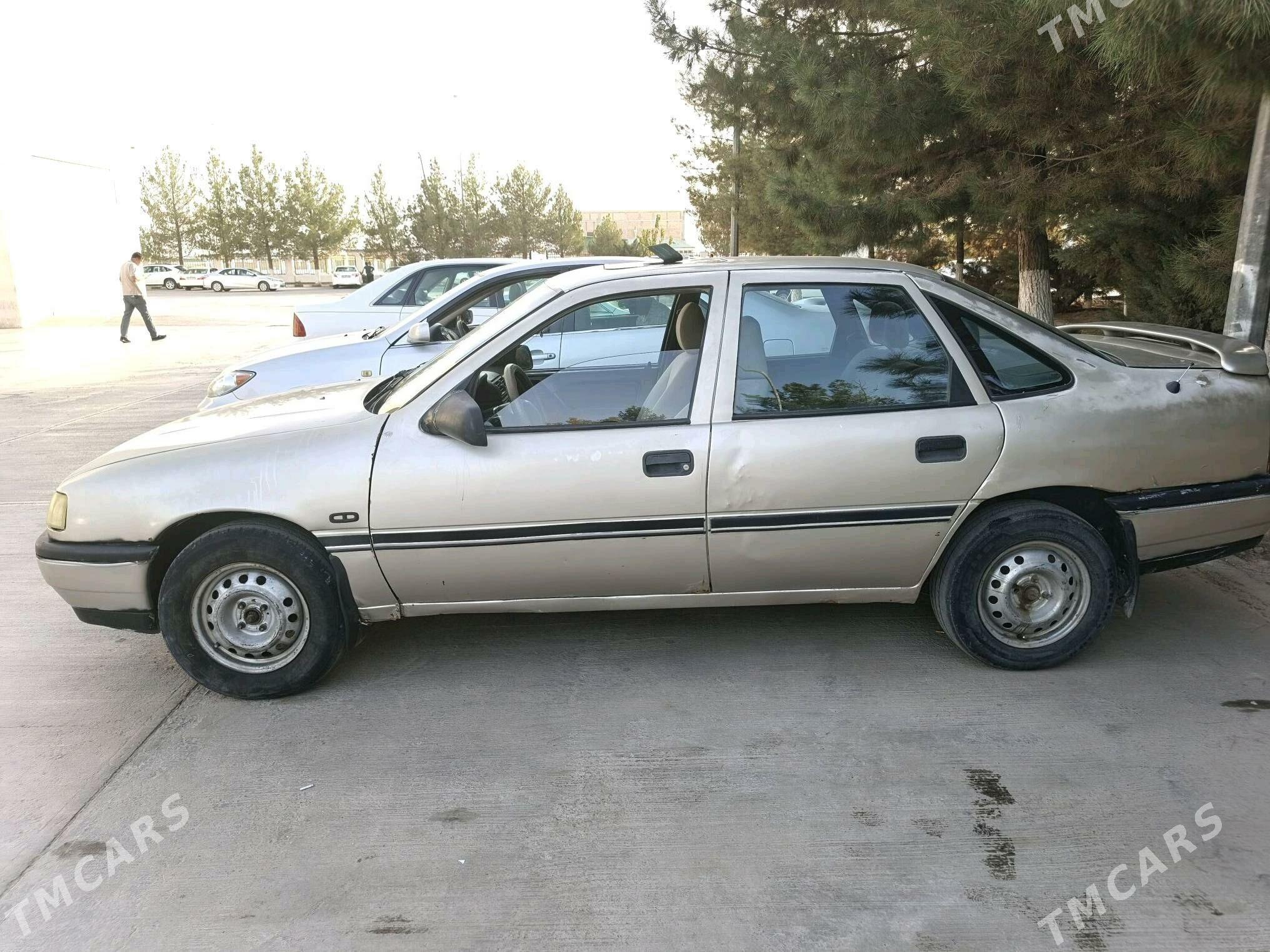 Opel Vectra 1991 - 23 000 TMT - Мары - img 5