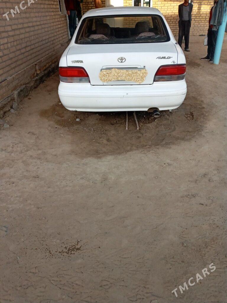 Toyota Avalon 1995 - 90 000 TMT - Türkmengala - img 1