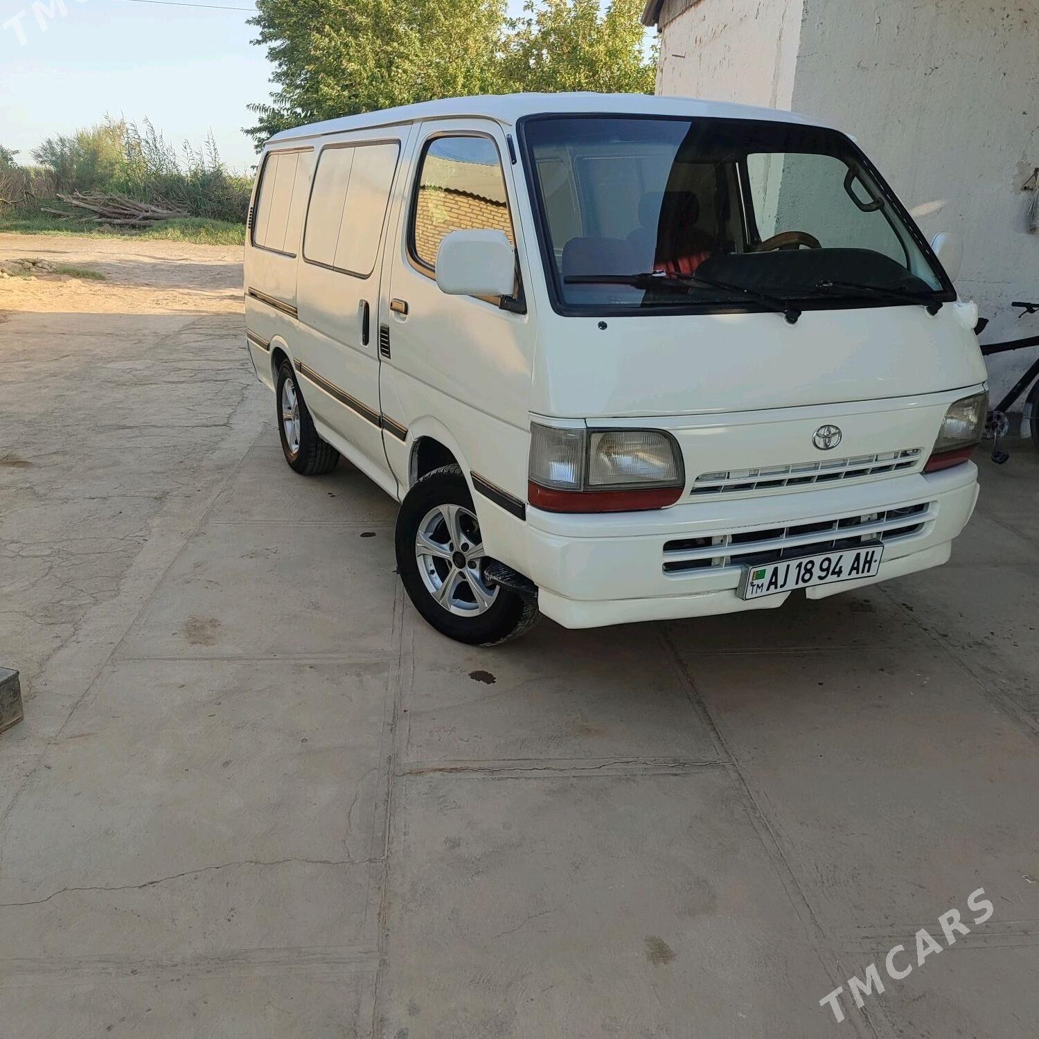 Toyota Hiace 1994 - 75 000 TMT - Теджен - img 3