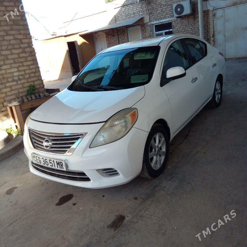 Nissan Versa 2011 - 91 000 TMT - Мары - img 1