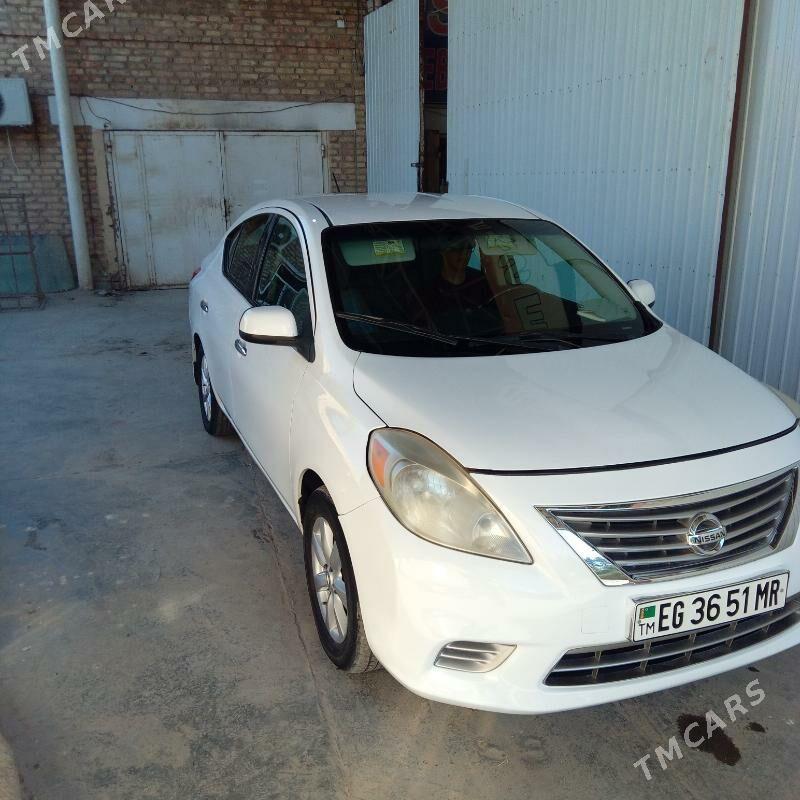 Nissan Versa 2011 - 91 000 TMT - Мары - img 4