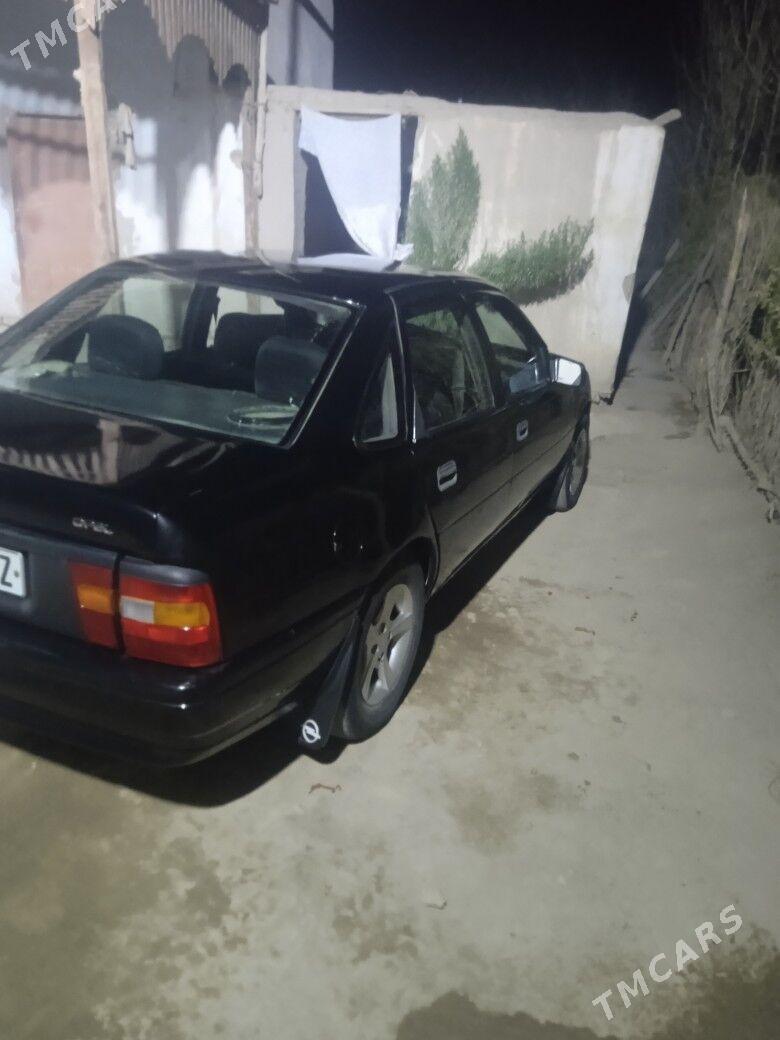 Opel Vectra 1990 - 35 000 TMT - Губадаг - img 2