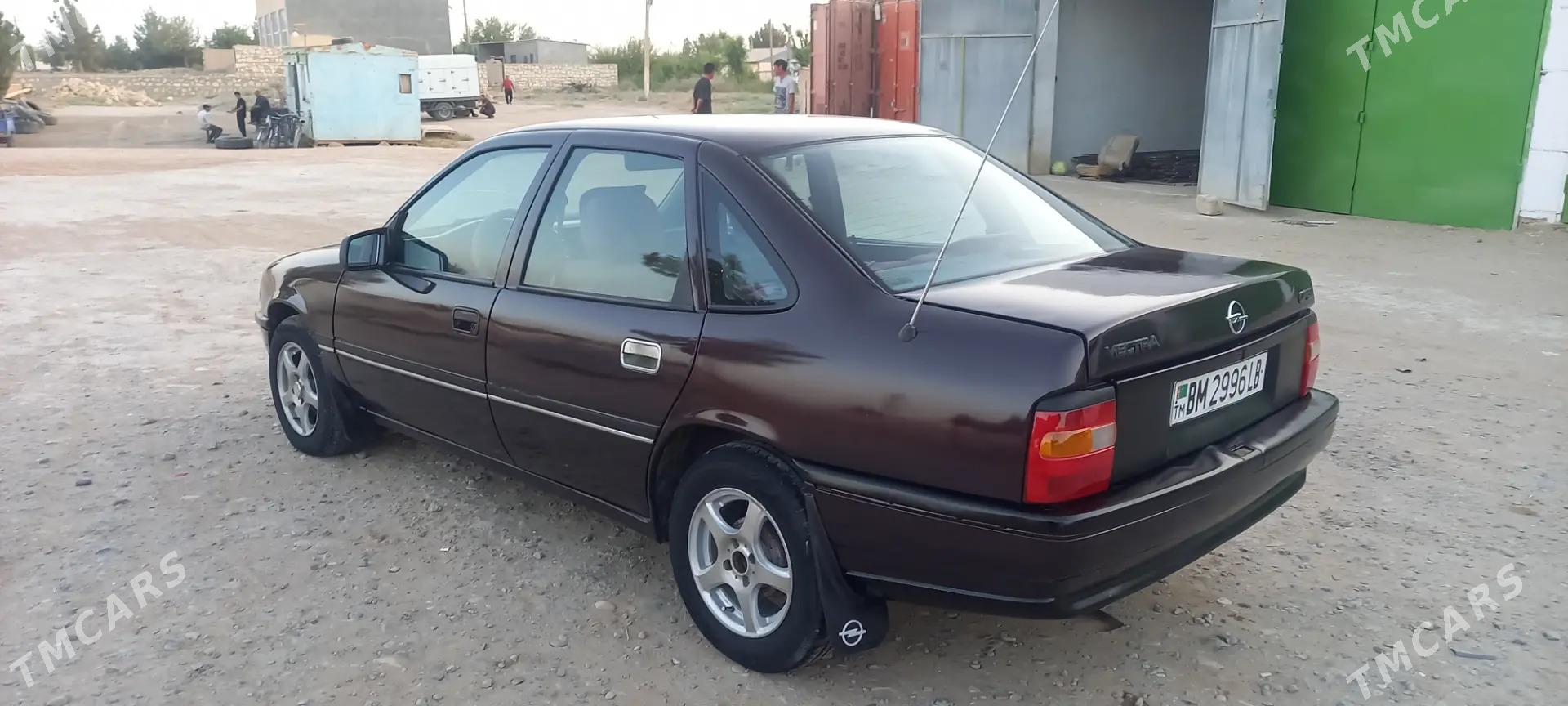 Opel Vectra 1992 - 24 000 TMT - Достлук - img 2