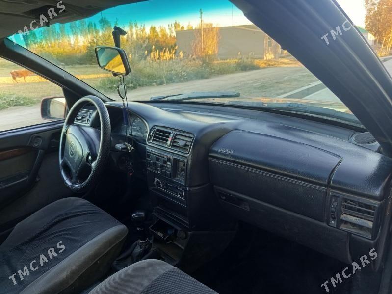 Opel Vectra 1995 - 30 000 TMT - Дашогуз - img 1
