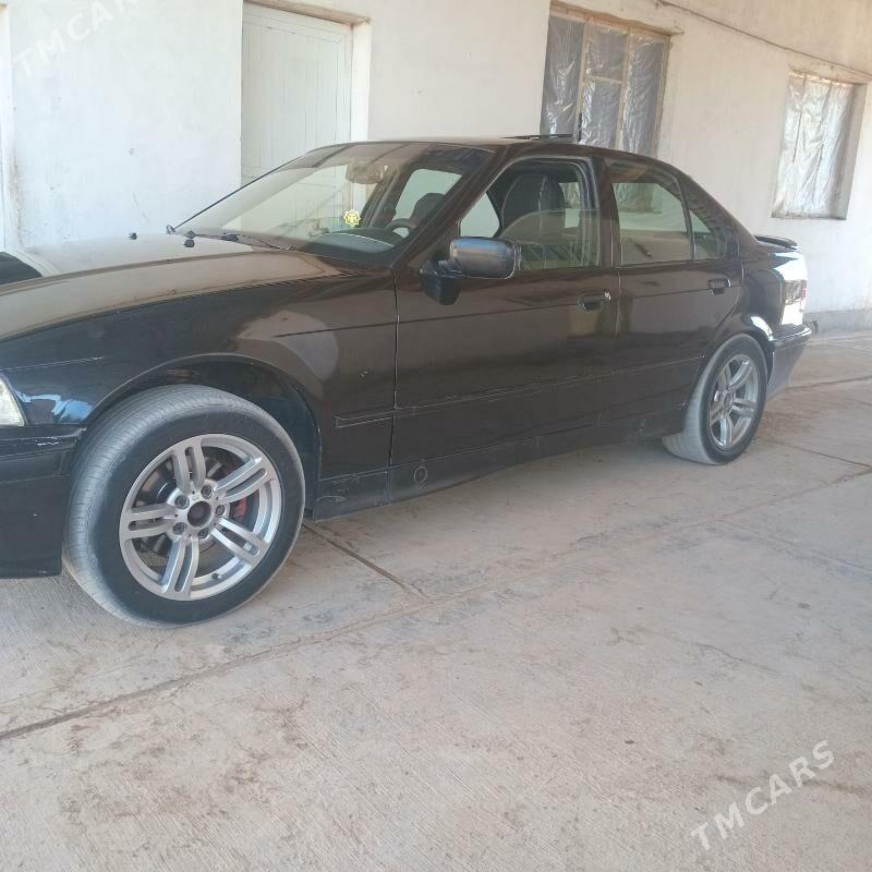 BMW 3 Series 1993 - 60 000 TMT - Дарганата - img 4