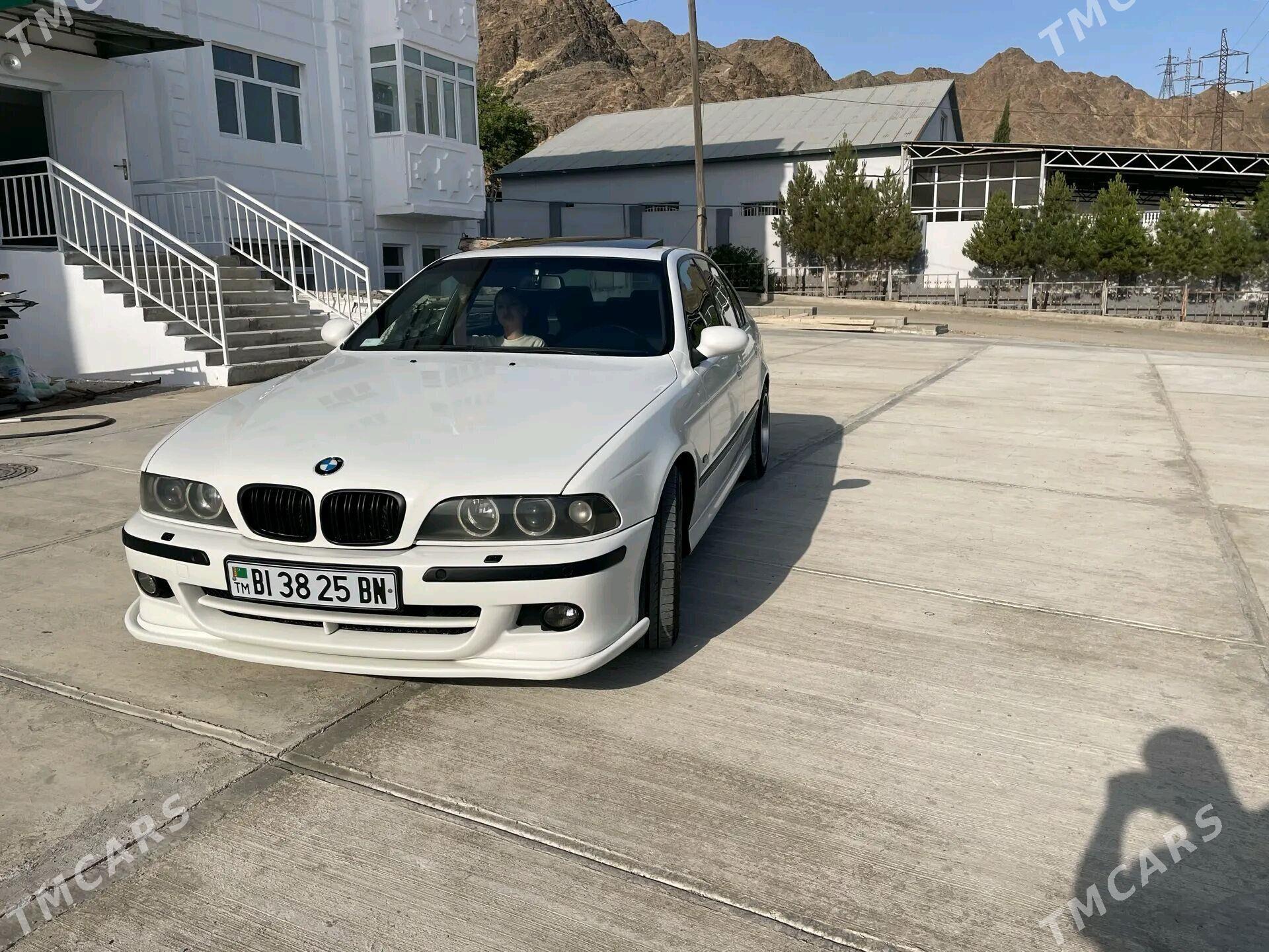 BMW E39 2002 - 140 000 TMT - Туркменбаши - img 7
