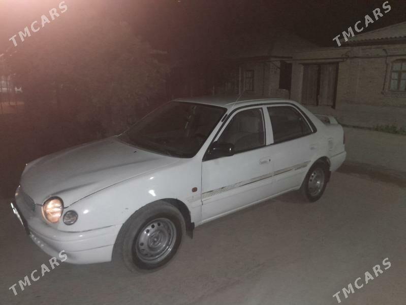 Toyota Corolla 1999 - 75 000 TMT - Çärjew - img 3