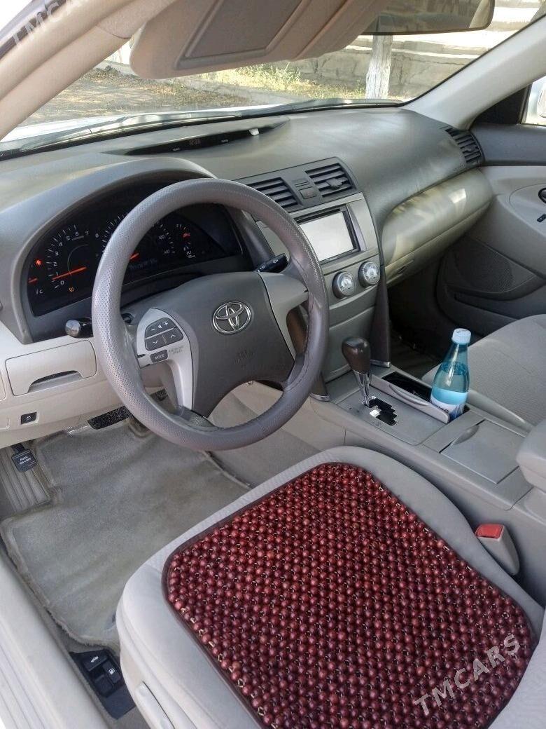 Toyota Camry 2010 - 230 000 TMT - Gubadag - img 4