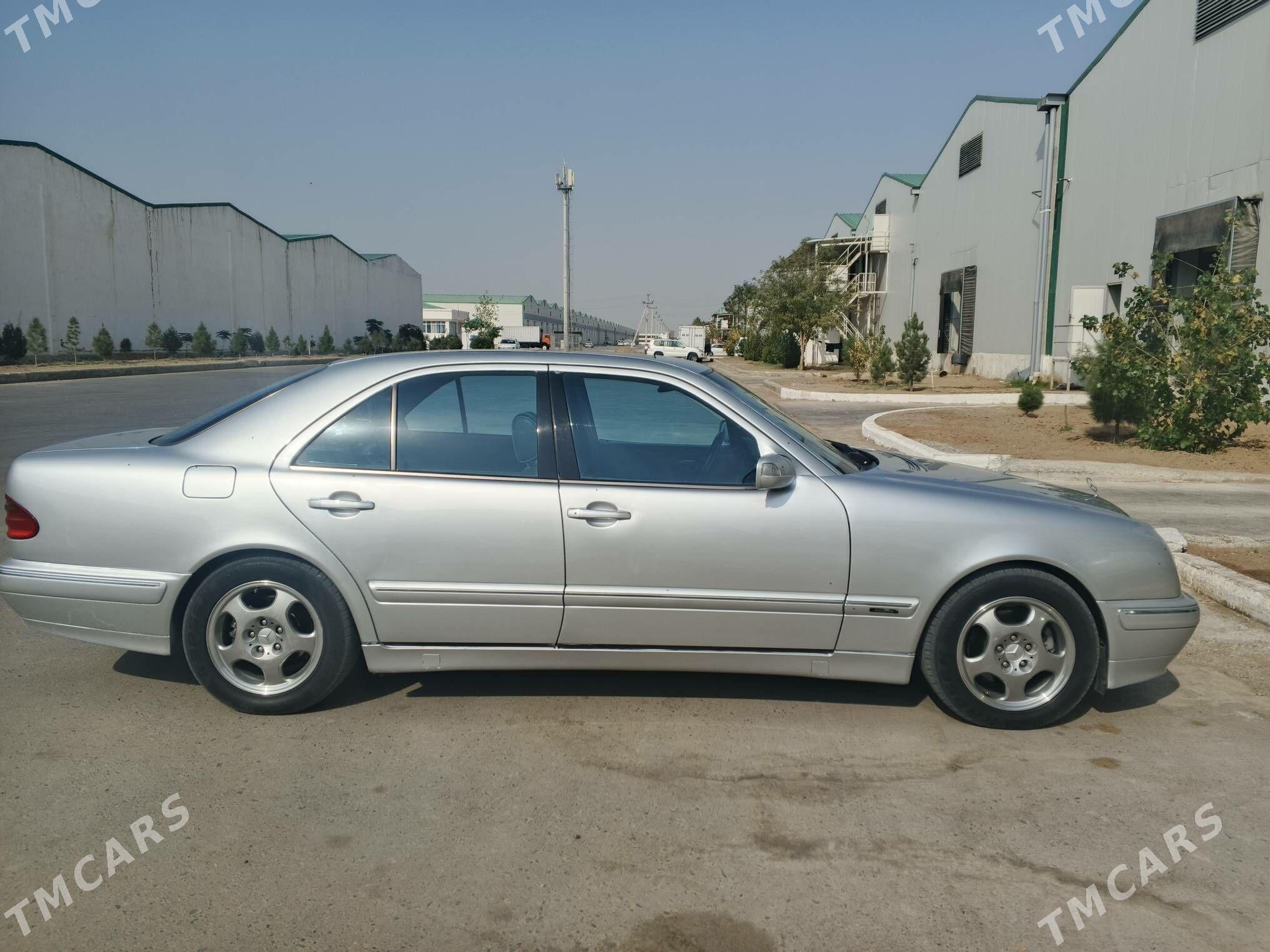 Mercedes-Benz E320 2001 - 145 000 TMT - Гызыларбат - img 4