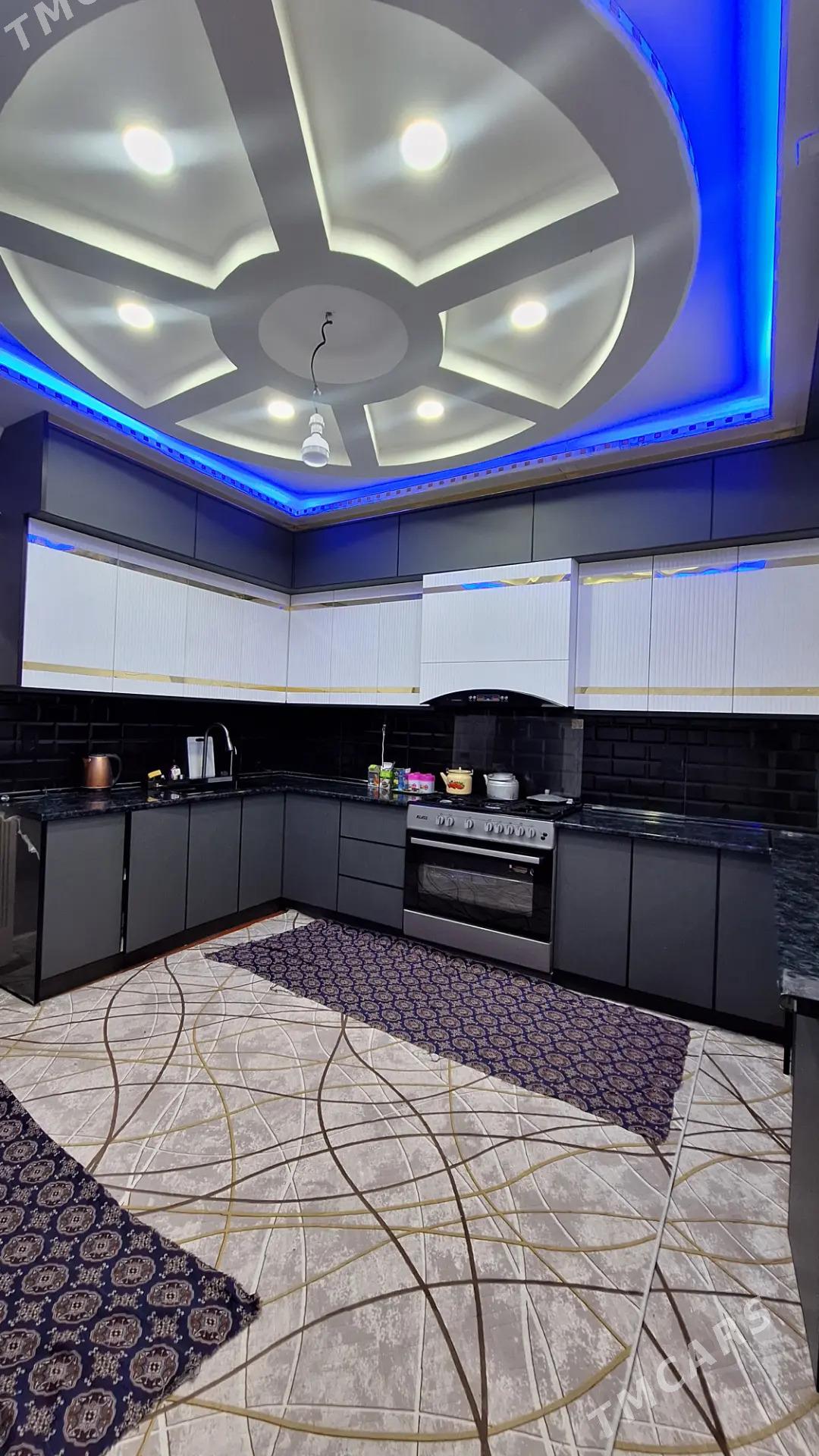 satlyk şehrin içi bazarjaya - Köneürgenç - img 2