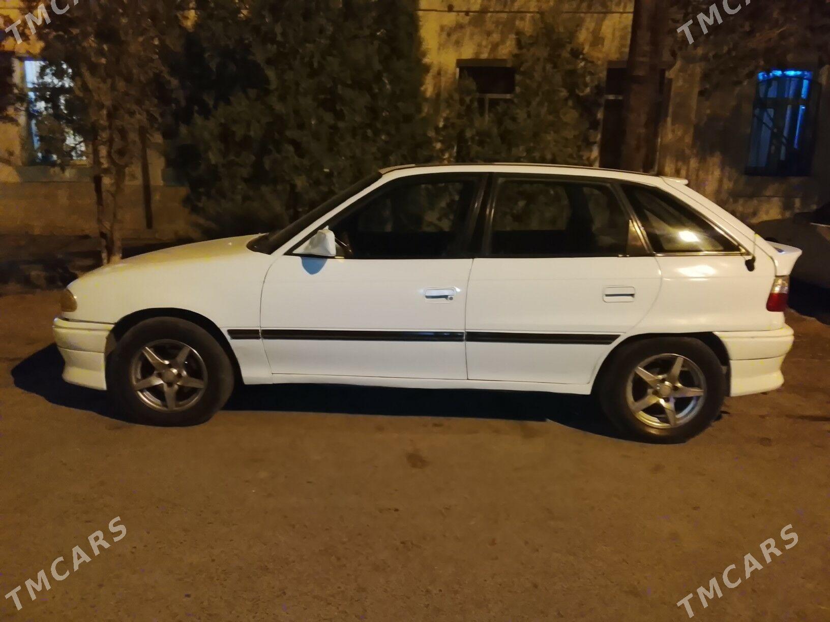 Opel Astra 1992 - 25 000 TMT - Türkmenbaşy - img 3