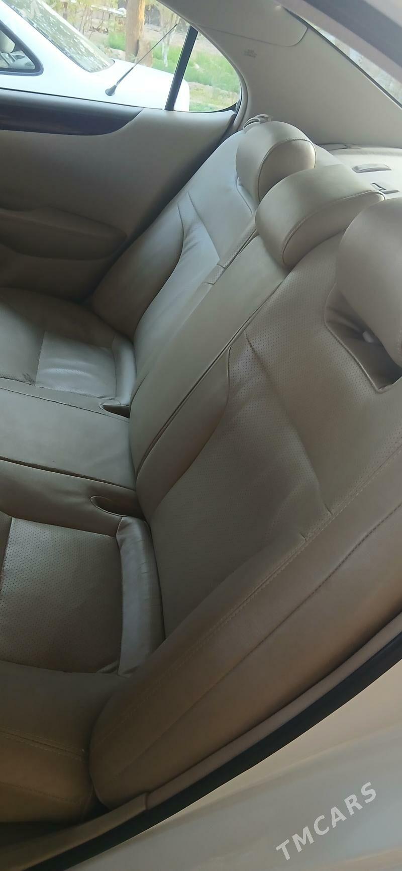 Lexus ES 330 2004 - 170 000 TMT - Кака - img 5
