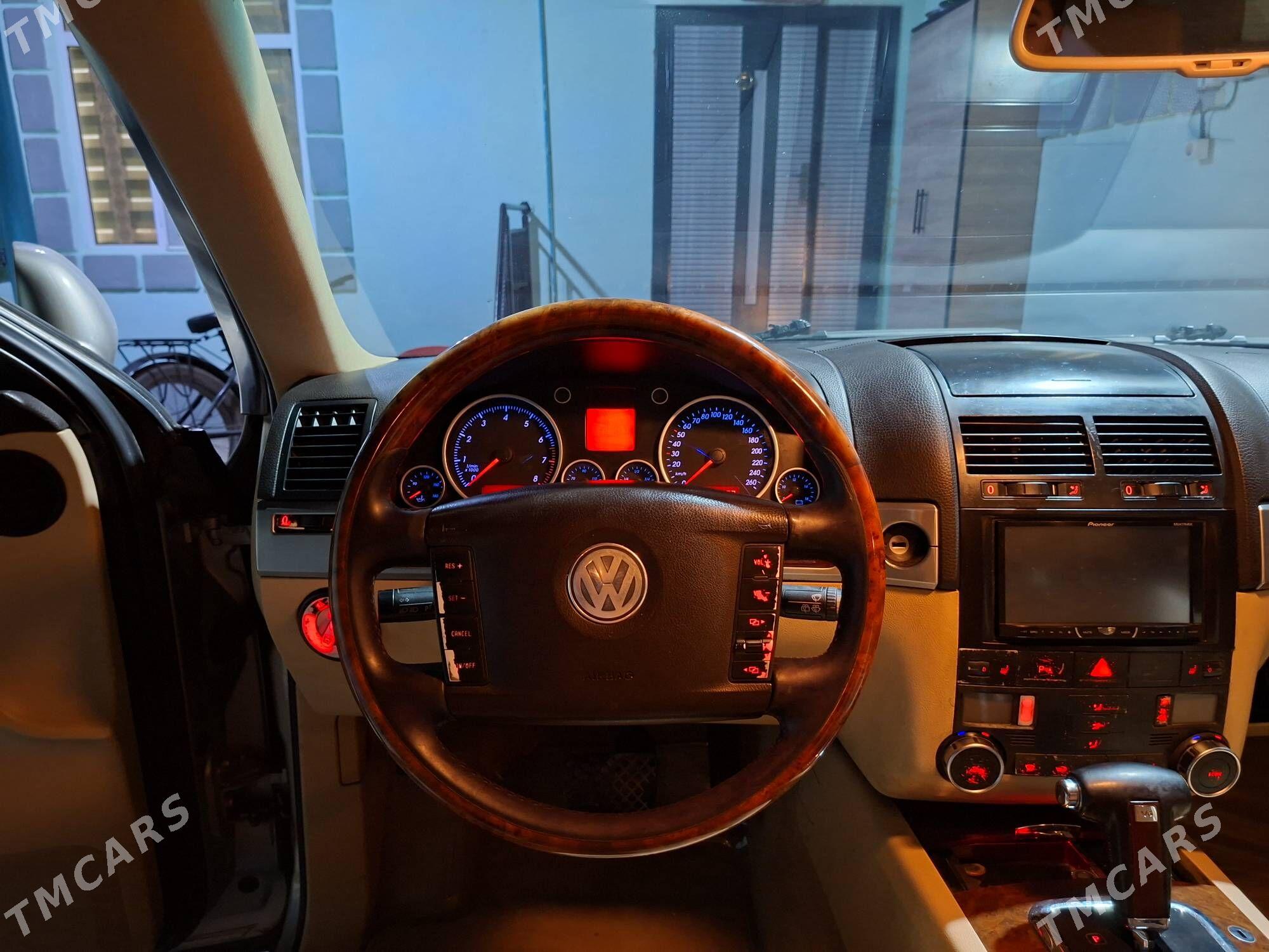 Volkswagen Touareg 2005 - 129 000 TMT - Aşgabat - img 2