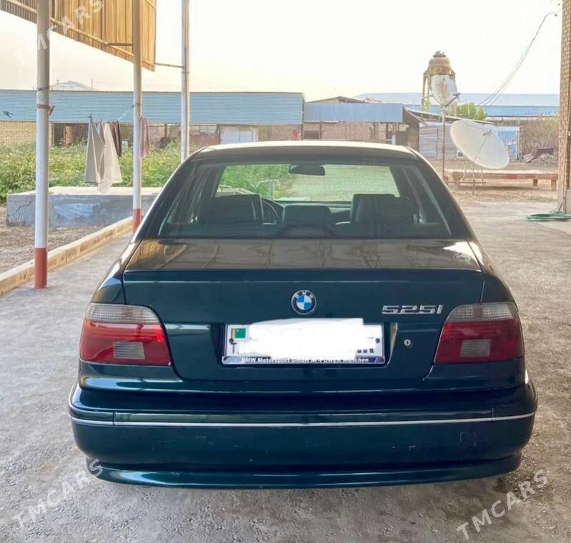 BMW E39 2003 - 115 000 TMT - Мары - img 1