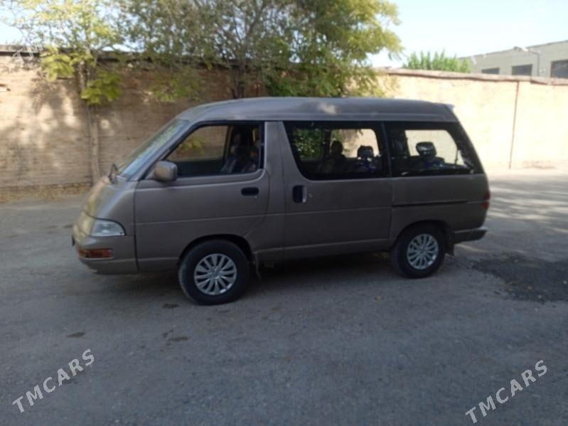 Toyota Town Ace 1994 - 40 000 TMT - Сакар - img 1