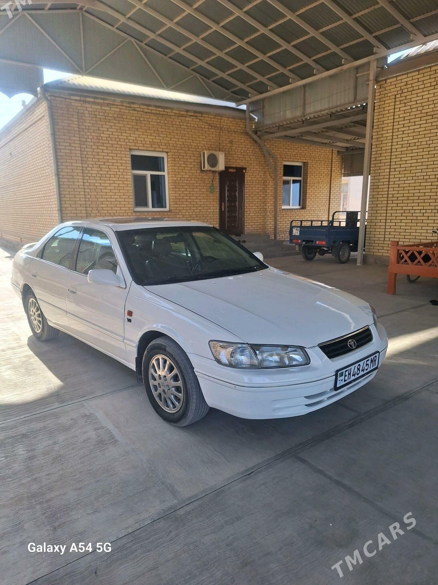 Toyota Camry 1998 - 160 000 TMT - Мары - img 4