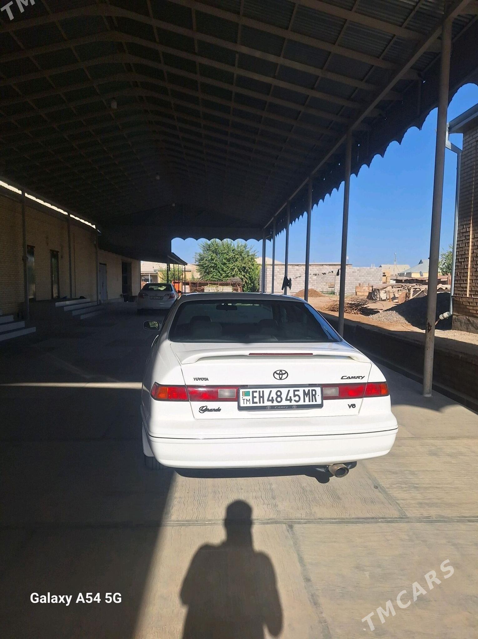 Toyota Camry 1998 - 160 000 TMT - Мары - img 5