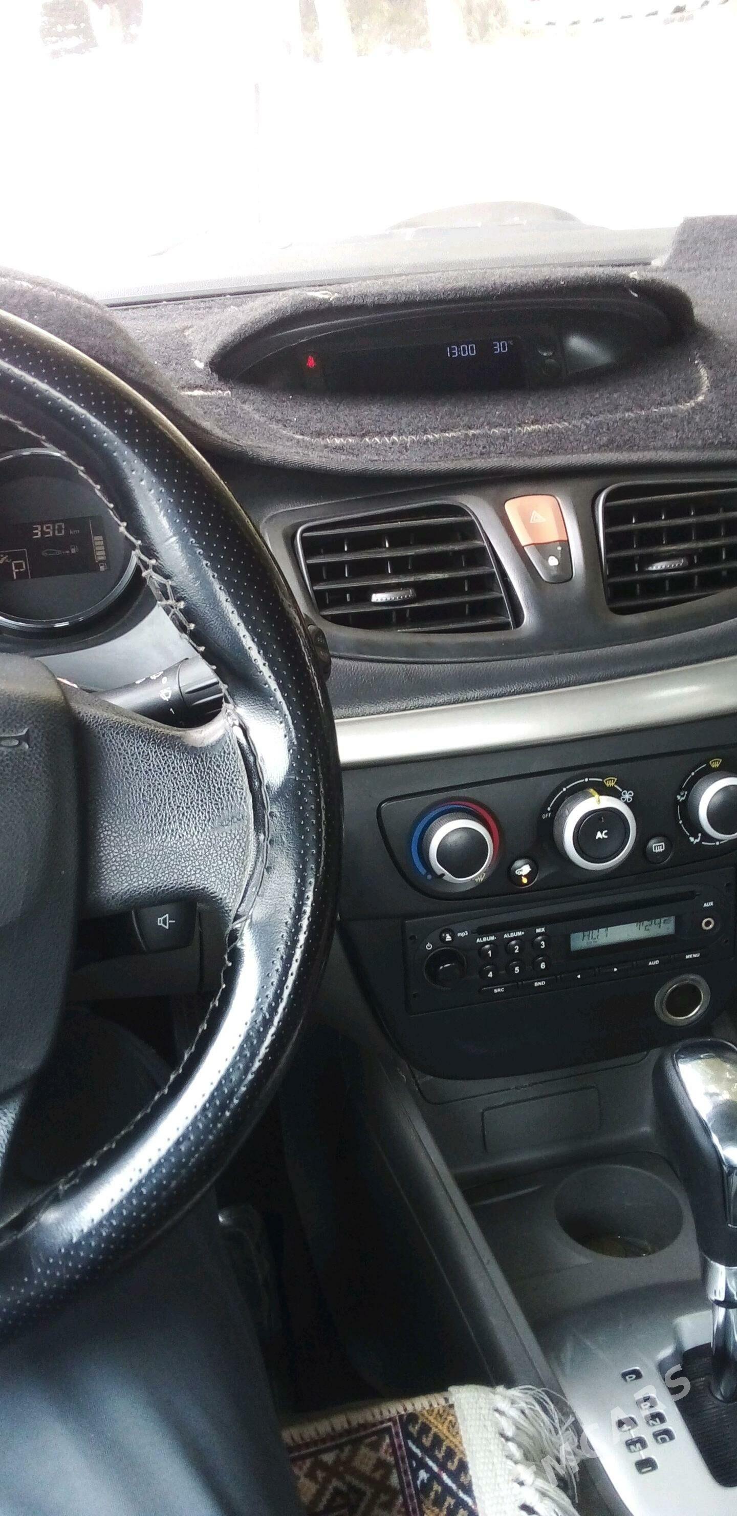 Renault Fluence 2011 - 125 000 TMT - "Altyn Asyr" Gündogar bazary (Jygyllyk) - img 1