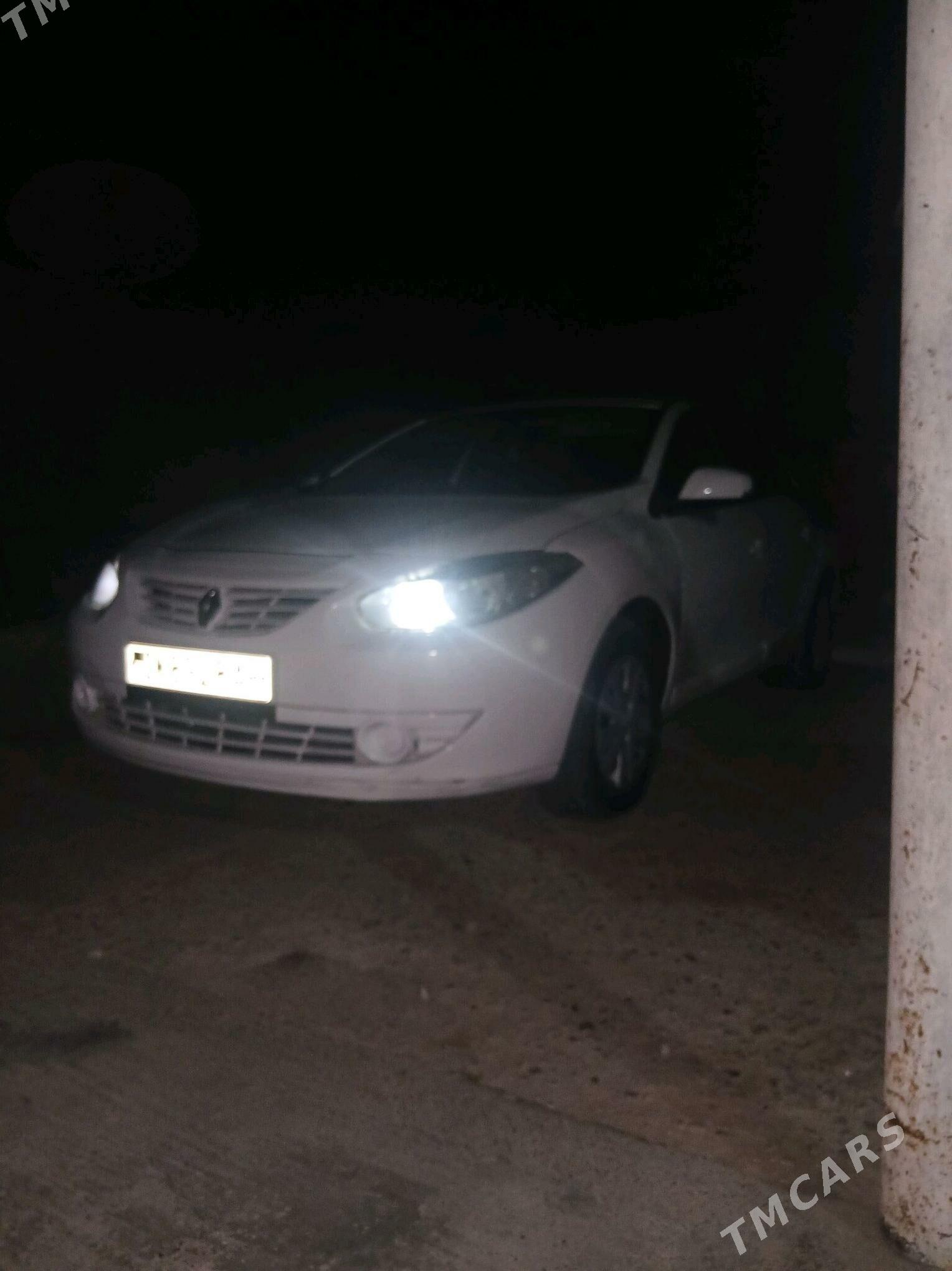 Renault Fluence 2011 - 125 000 TMT - "Altyn Asyr" Gündogar bazary (Jygyllyk) - img 6