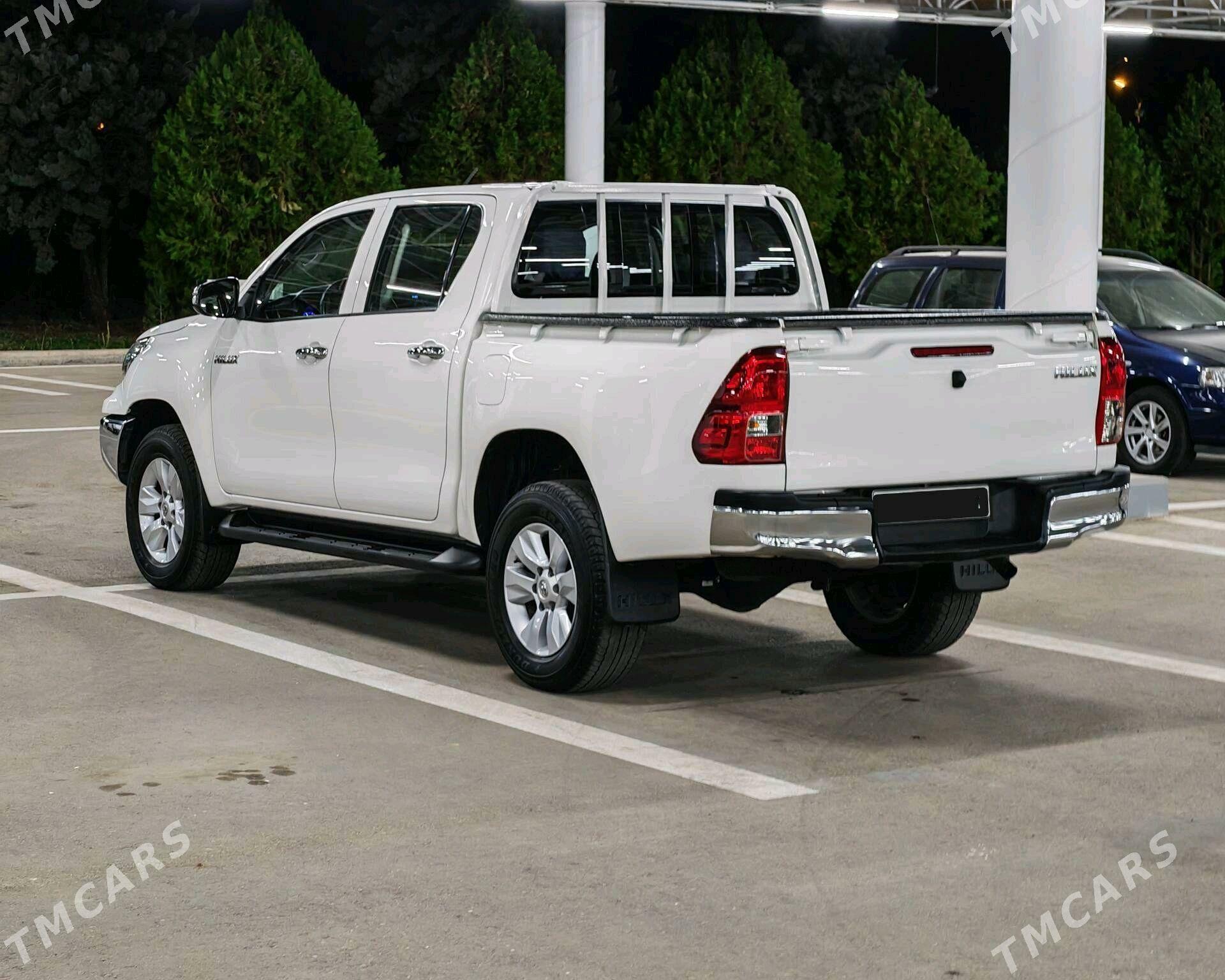 Toyota Hilux 2018 - 445 000 TMT - Türkmenbaşy - img 3