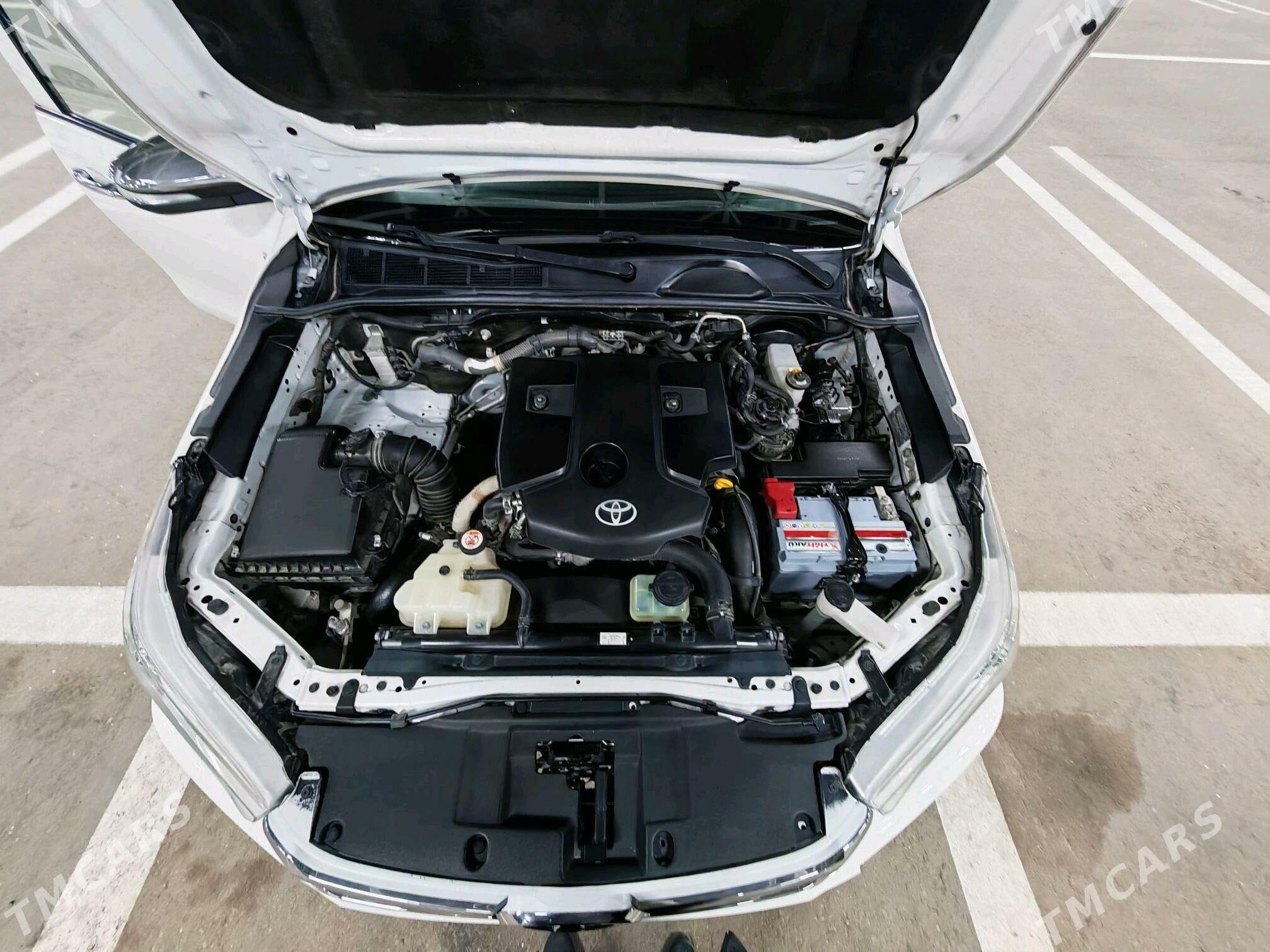 Toyota Hilux 2018 - 445 000 TMT - Türkmenbaşy - img 8