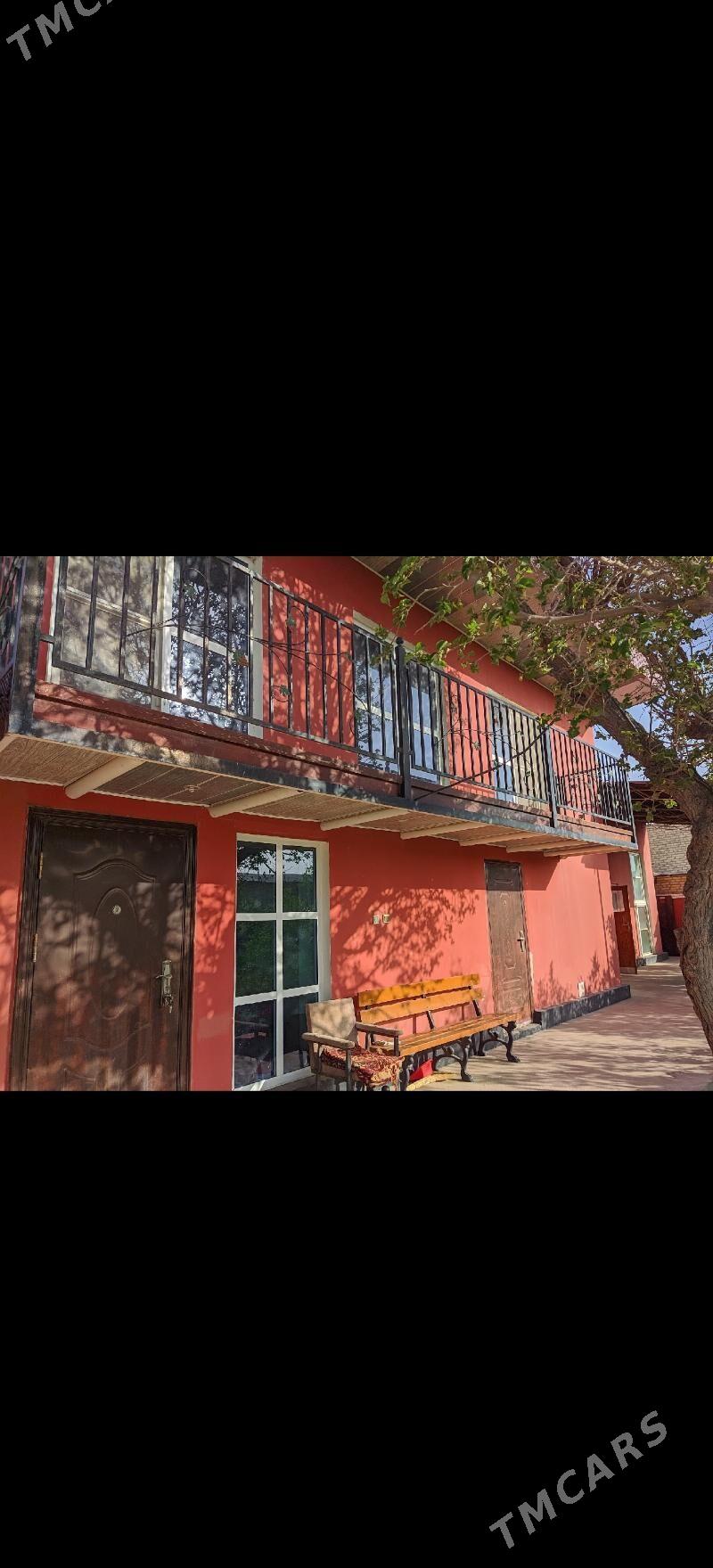 Коттедж - Сакар - img 9