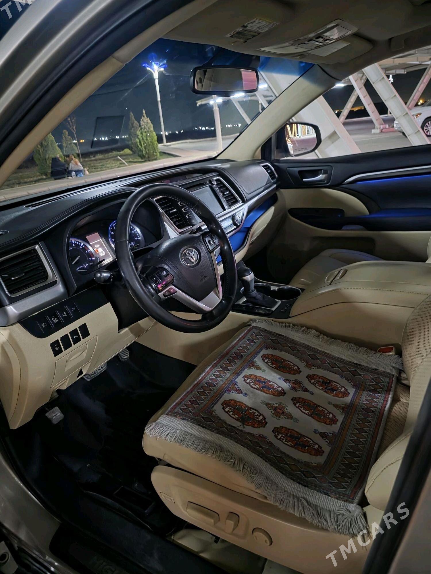 Toyota Highlander 2015 - 380 000 TMT - Türkmenabat - img 3