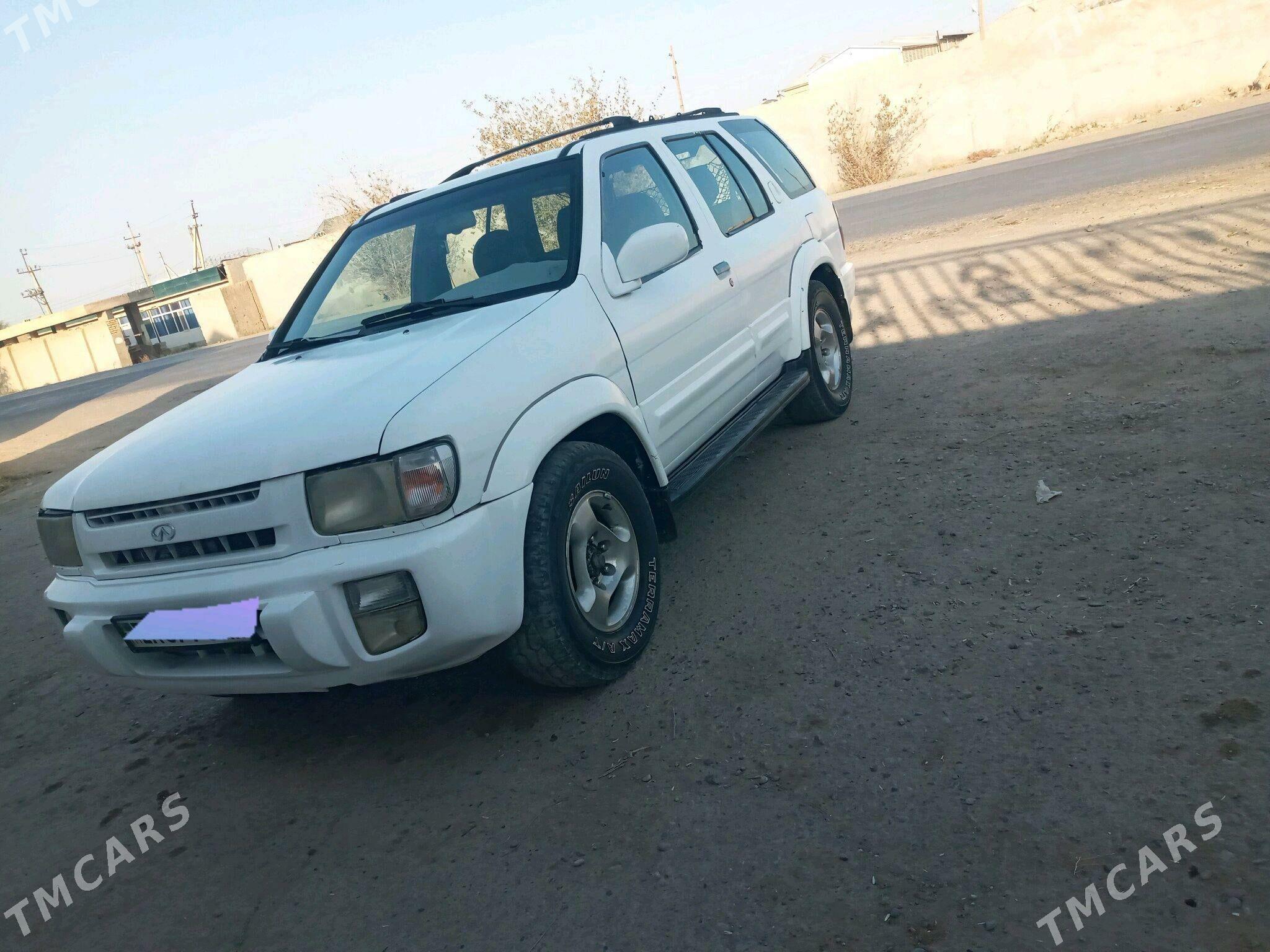 Infiniti QX4 1998 - 53 000 TMT - Mary - img 3