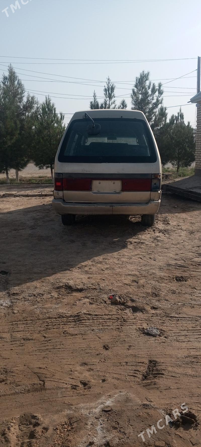 Toyota Hiace 1989 - 16 000 TMT - Векильбазар - img 3