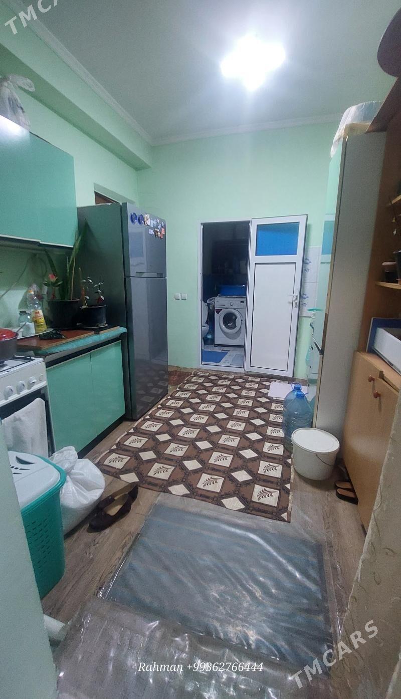 (2588)-AK ALTYN 2-KOMNAT KEPIÇKA 1-ETAJ RAHMAN - Kim raýon - img 6