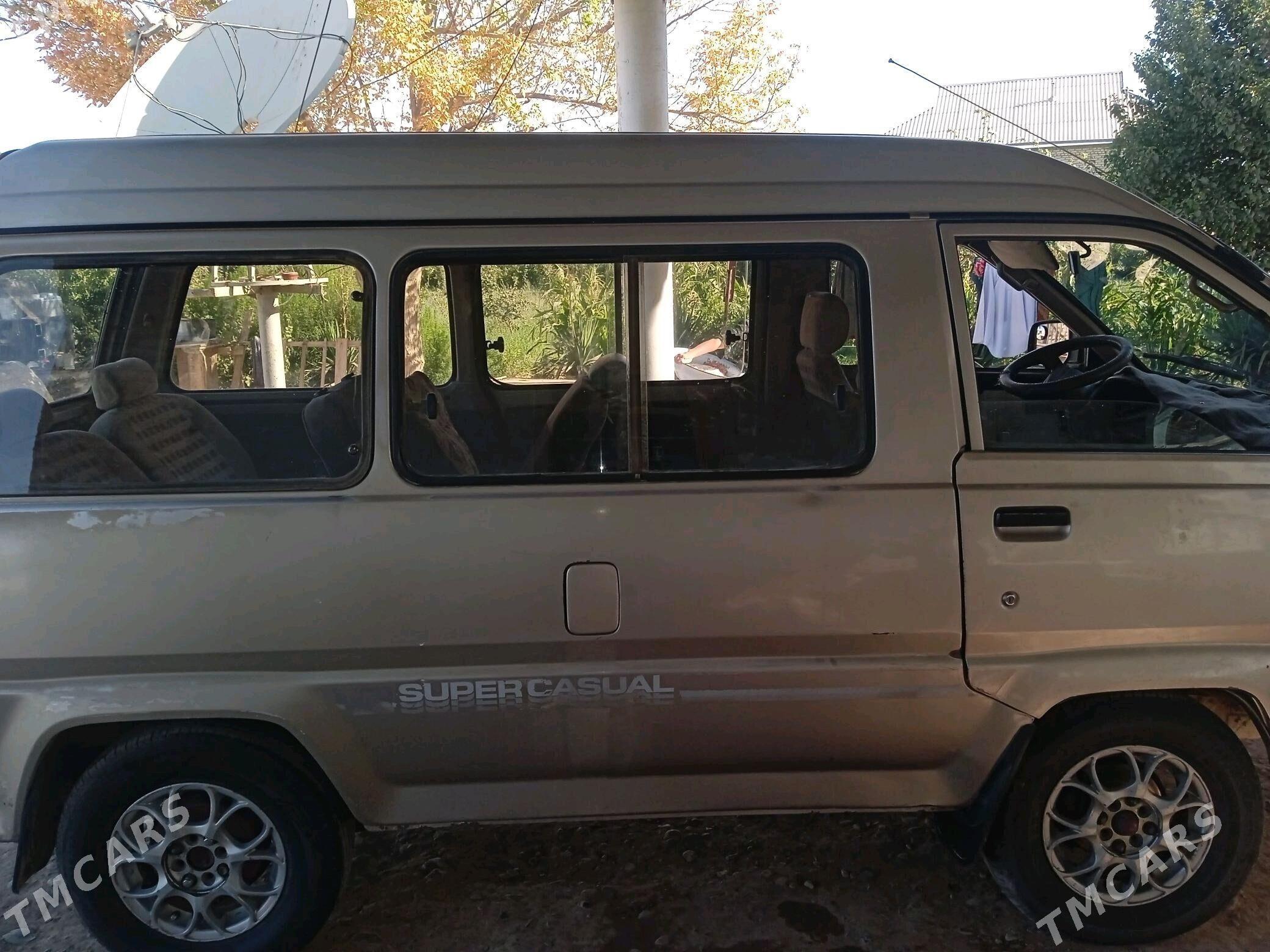 Toyota Town Ace 1989 - 25 000 TMT - Сакарчага - img 2