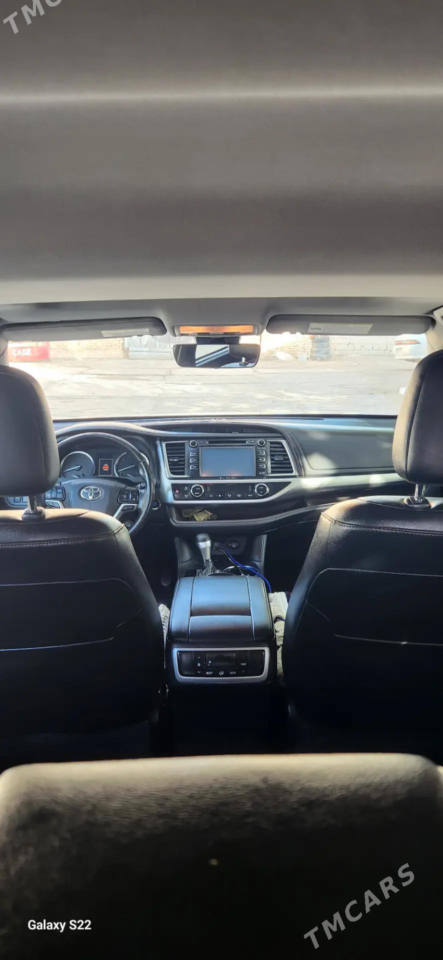 Toyota Highlander 2018 - 500 000 TMT - Türkmenabat - img 2